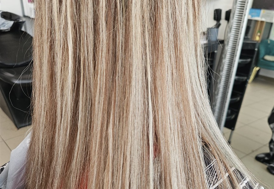 Șuvițe blonde